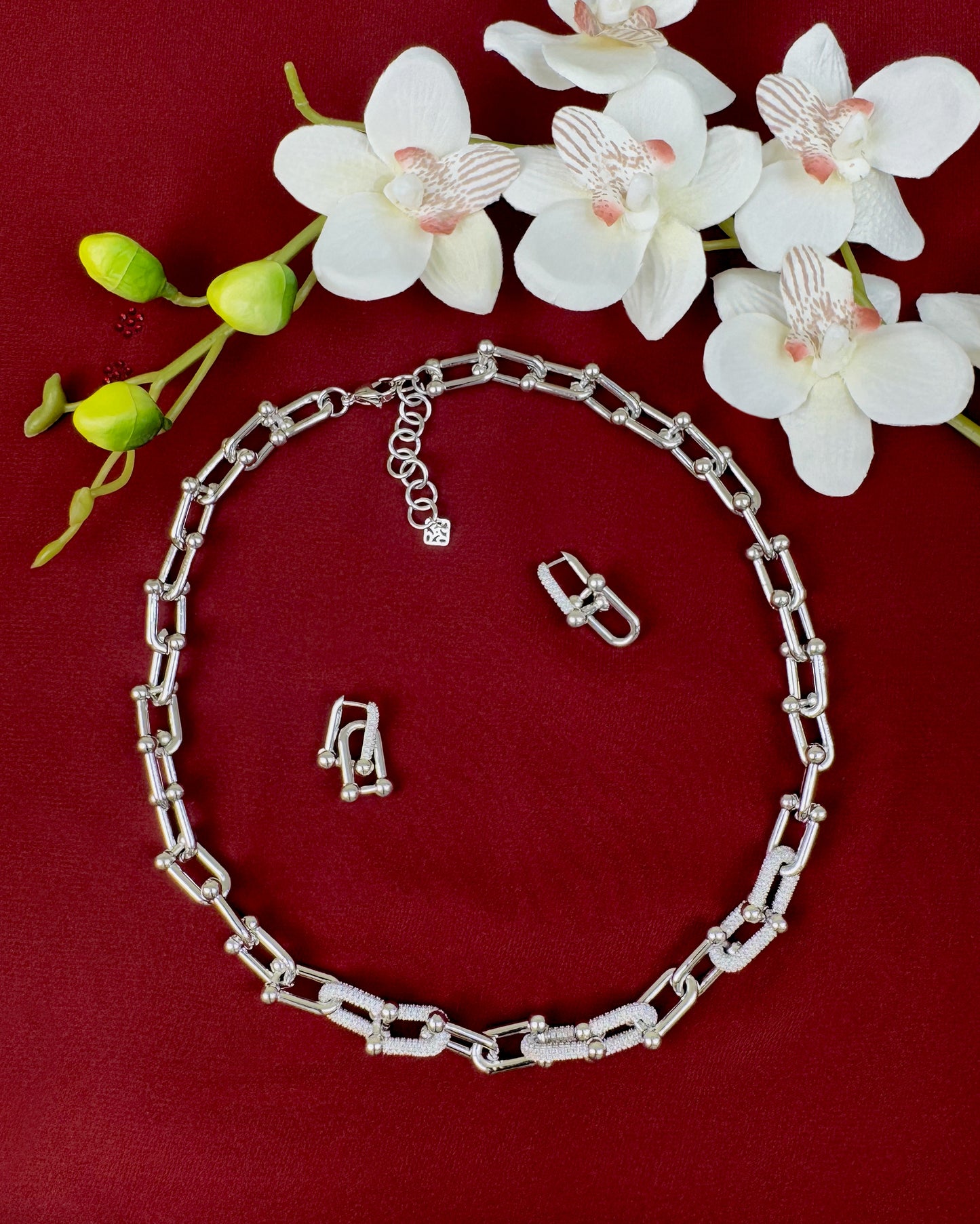 "Elite Set" – Modern Shine in Silver Touch