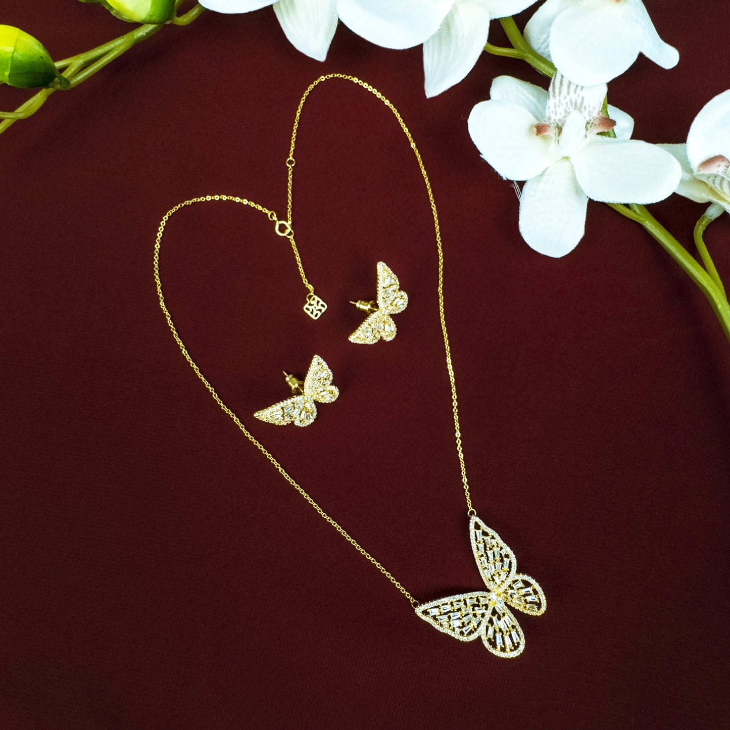 "Golden Butterfly" Set – Feminine & Elegant