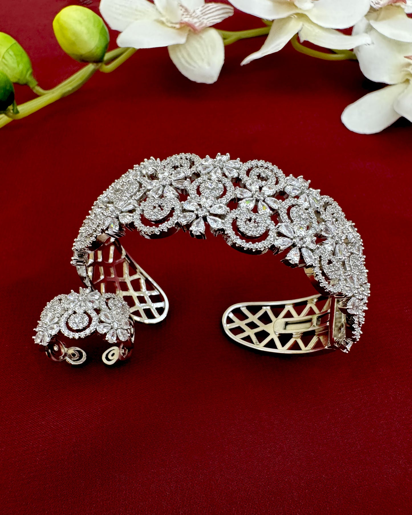 "Crystal Aura Set" – Radiance Beyond Compare