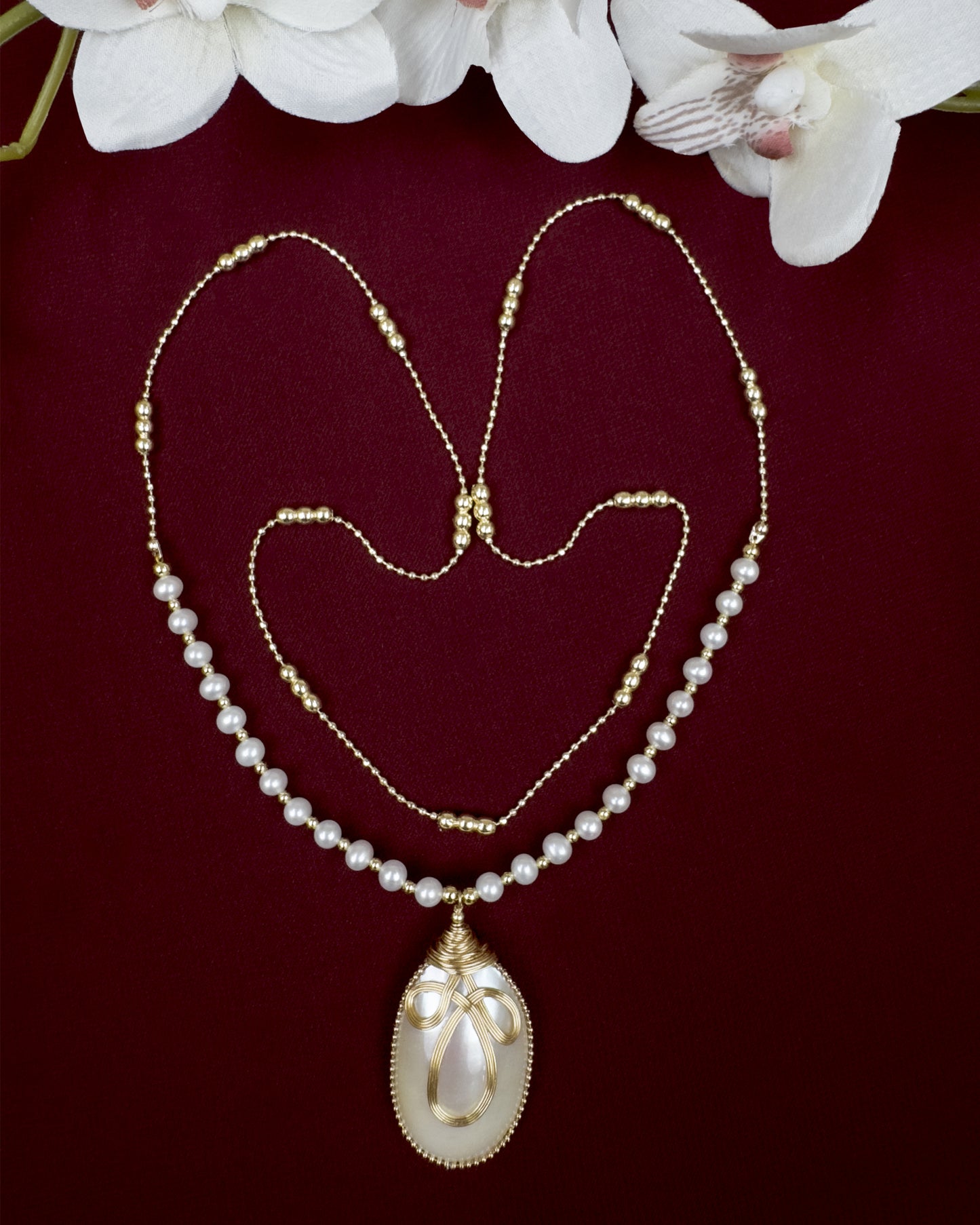 "Pearl Glow" Necklace
