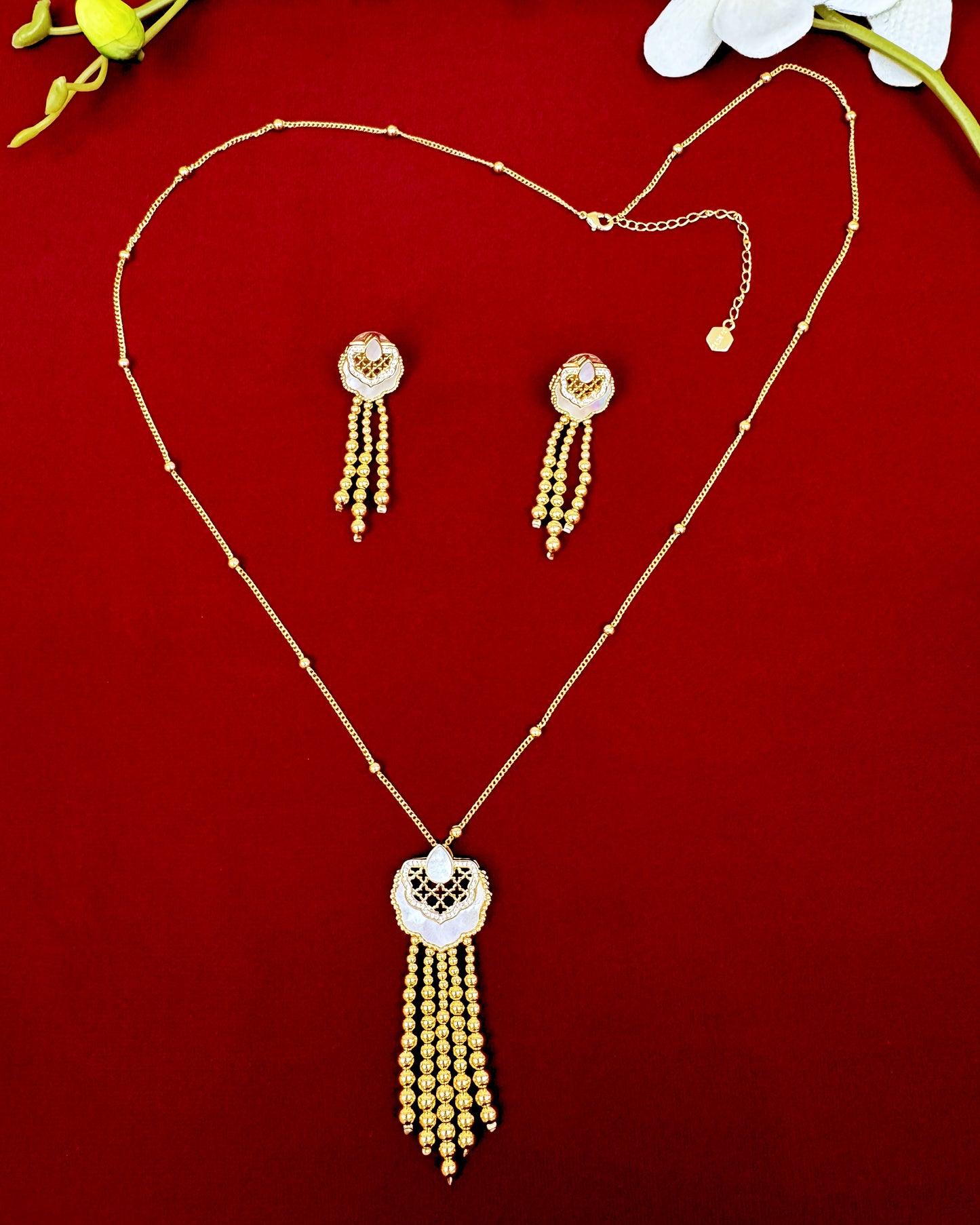 "Golden Shell Dance" Set