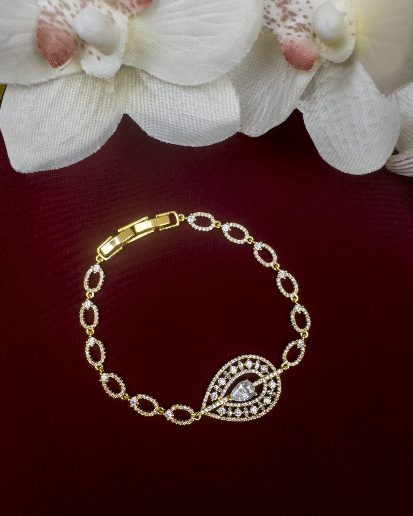 Tear of Elegance Bracelet