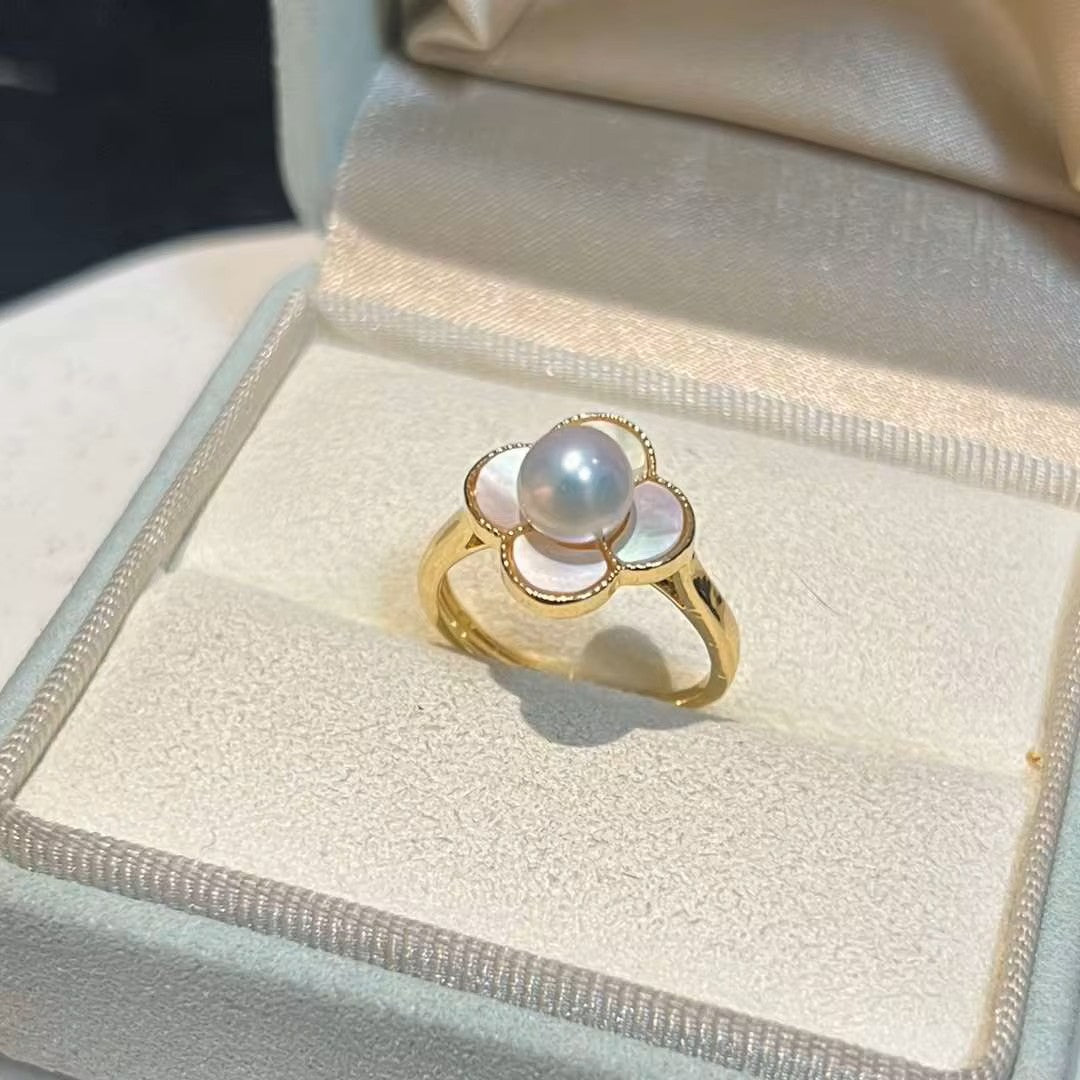 Golden Leaf Pearl Ring – Natural Shell Design