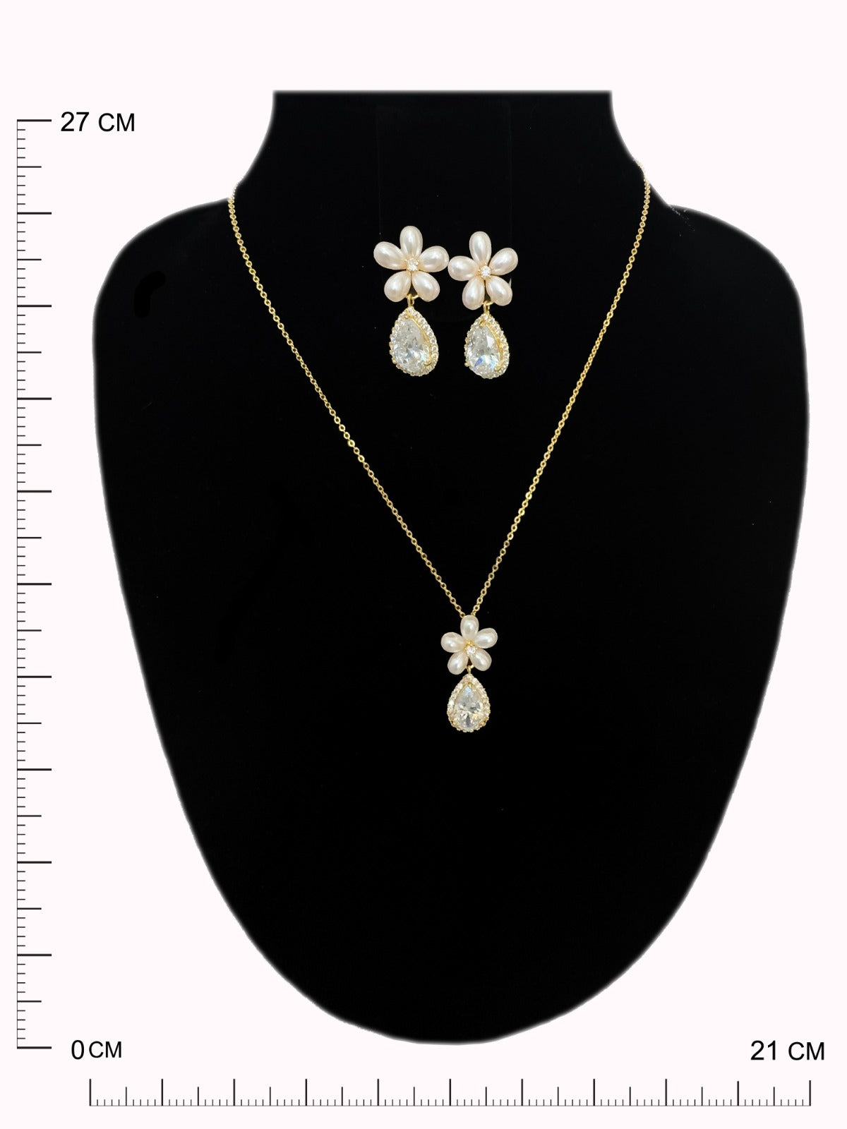 Flora Pearl Necklace Set