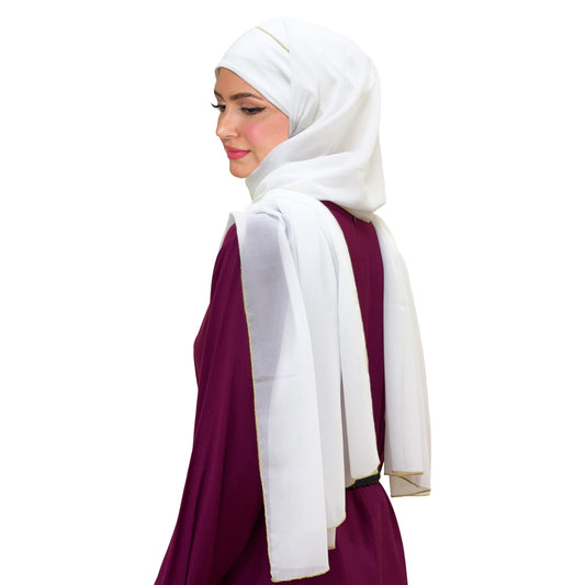شيله مع راسية ظاهره مشغولة بخيوط معدنية ذهبية